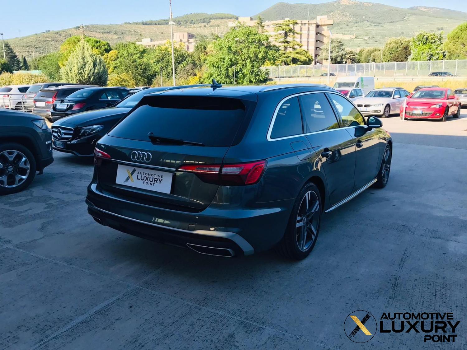 Audi A4 40 TDI S-Line S-Tronic Line Edition *